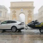 Pose d'un attelage sur une Tesla Model X à Montpellier - Euro Attelage