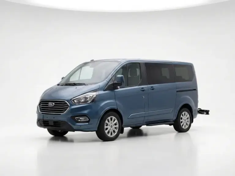 Ford Tourneo Custom — 2023